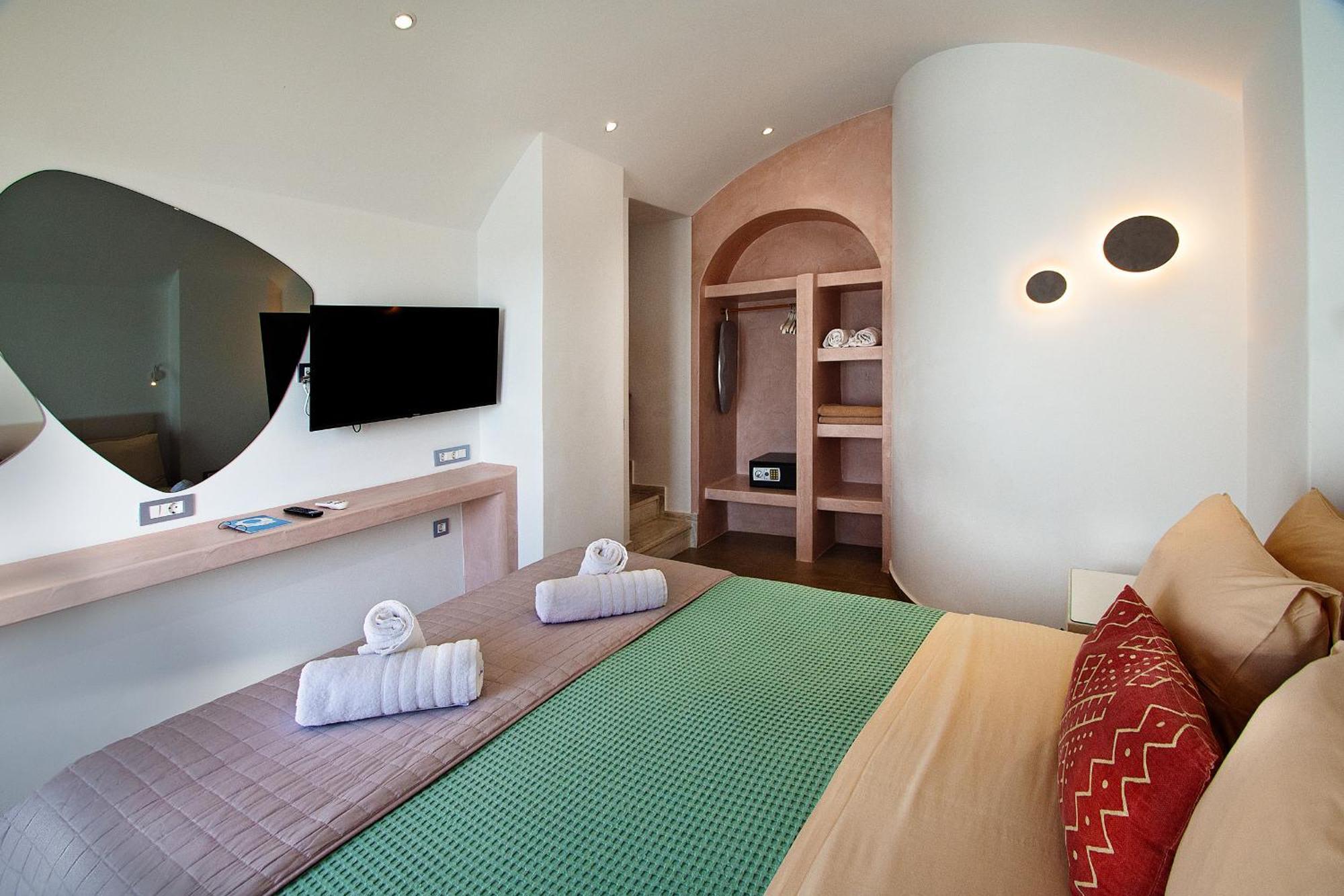 Aegean Blue Suites Pýrgos Exteriör bild